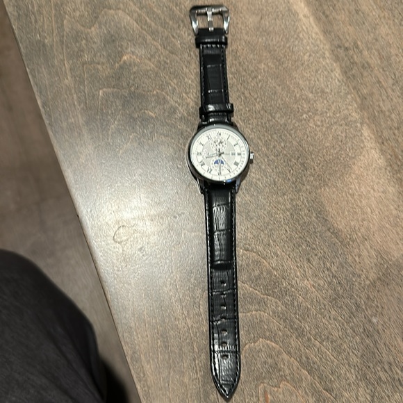 Men’s Luxury Poedagar Watch - Picture 2 of 2